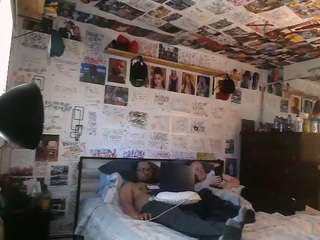 bigdikkpapii777's CamSoda show and profile