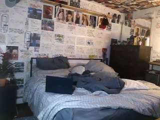 Dit model is nu live. bigdikkpapii777