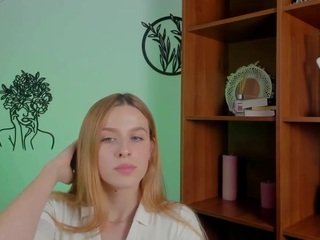 flora-lee