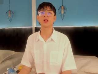 aleaurarashi webcam