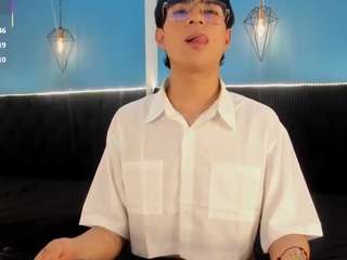 aleaurarashi webcam