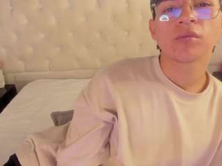 aleaurarashi webcam