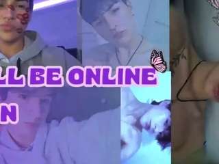 aleaurarashi Live Webcam on CamSoda