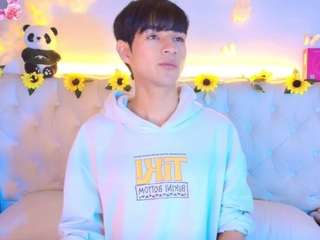 aleaurarashi Live Webcam on CamSoda