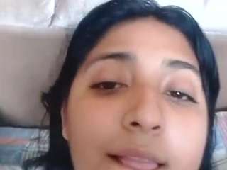 pamelatingirl Live Webcam on CamSoda