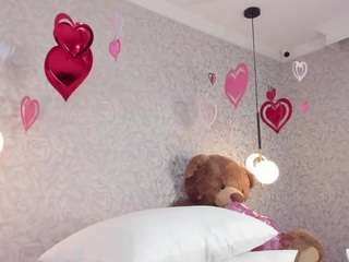 skailyn-angels Live Webcam on CamSoda