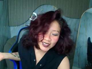 valentina-r's CamSoda show and profile