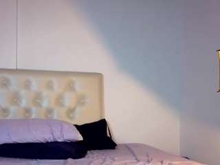 xanisweetx Live Webcam on CamSoda