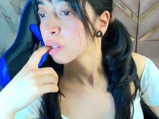 zoe-r chat room