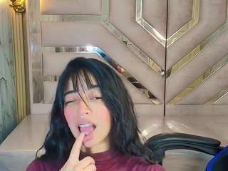 zoe-r Live Webcam on CamSoda