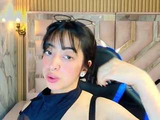 zoe-r Live Webcam on CamSoda