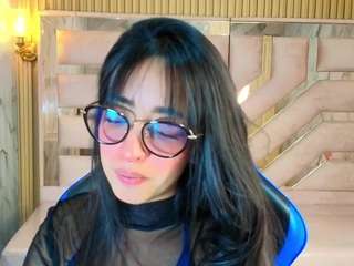 zoe-r Live Webcam on CamSoda