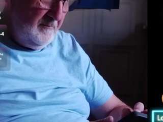  adambear chat room