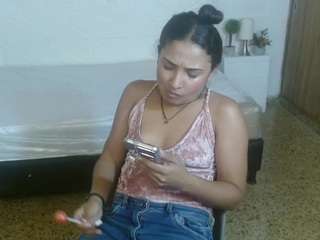 bellasky4 Live Webcam on CamSoda