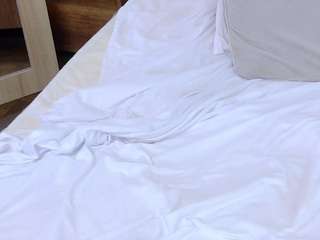 hugeass-destroye... Live Webcam on CamSoda