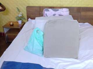 hugeass-destroyer live cam profile