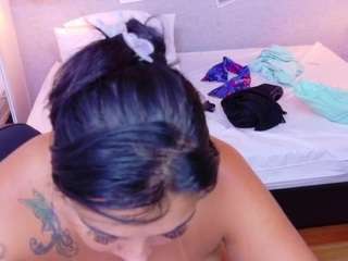 hugeass-destroyer live webcam show