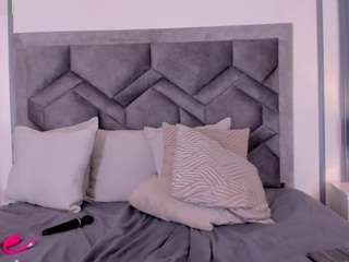 lucianacohelo Live Webcam on CamSoda