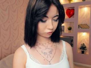 nellagolas Live Webcam on CamSoda