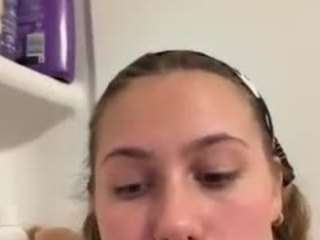  shyypetitebabyy chat room
