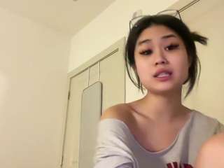 Live webcam model spicyyuna on Soda Cams