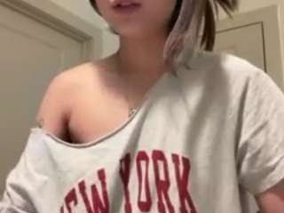 Live webcam model spicyyuna on Soda Cams