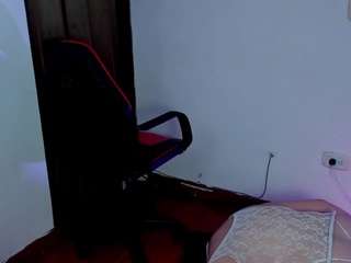 candyvelvet's CamSoda show and profile