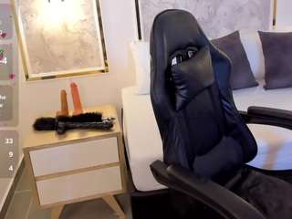 doll-eyees webcam model