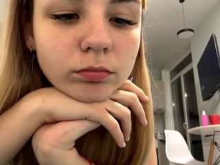 jenniekrone webcam