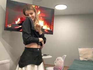 jenniekrone Live Webcam on CamSoda