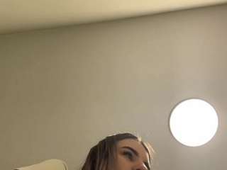 le modèle jenniekrone est en webcam porno dans un show sur le site camsoda, il possède les tags suivants: amateur,small tits,natural,petite,public,pussy,sex toys,sexting,sexy,shaved pussy,skinny,smoking,lush,solo,spank,strip,striptease,tattoos,tease,teen (18+)