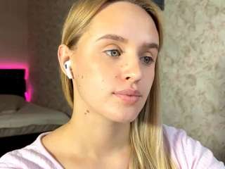 kieraleeming Live Webcam on CamSoda