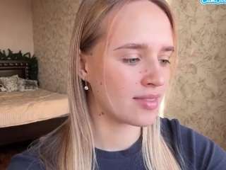 kieraleeming's CamSoda show and profile