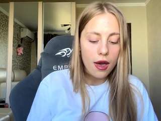 mayrahux webcam