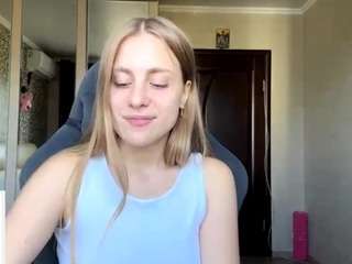 mayrahux webcam