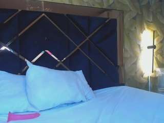 miathompson1 webcam model