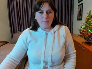 naomi2life webcam model