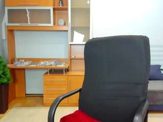 naomi2life Live Webcam on CamSoda