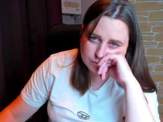 Naomi2life live cam preview