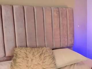 Live webcam model pamela-bridex on Soda Cams