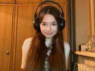  silvanastillson chat room