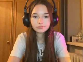  silvanastillson chat room