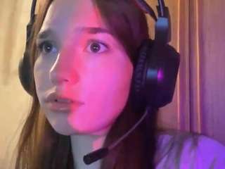  silvanastillson chat room