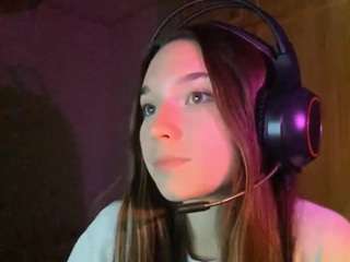  silvanastillson chat room