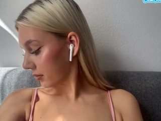 tiarajex Live Webcam on CamSoda