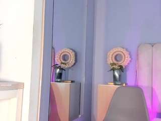 airam-cute Live Webcam on CamSoda