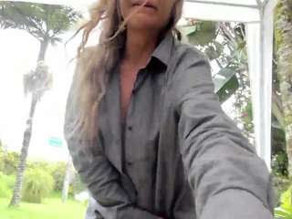 angiehuston live cam profile