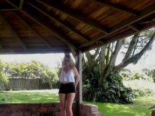 angiehuston