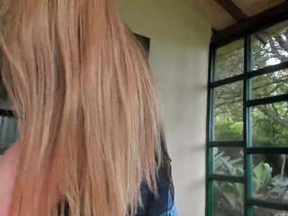 angiehuston