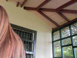 angiehuston